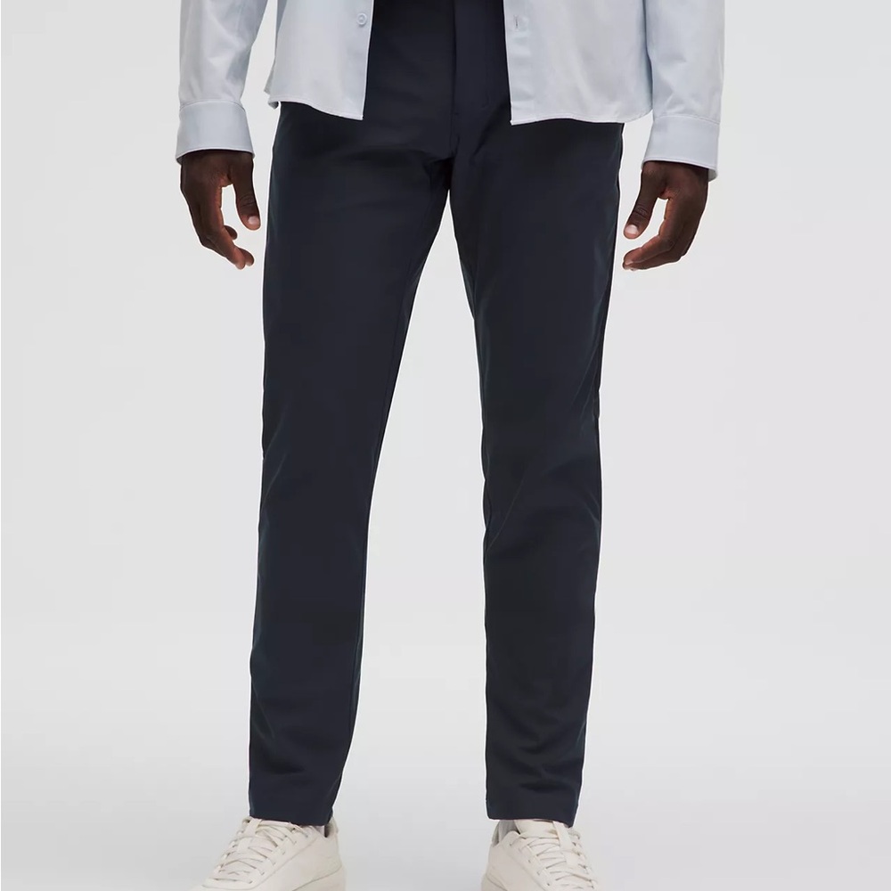 Lululemon Commission Pant (Classic Fit) in True Navy